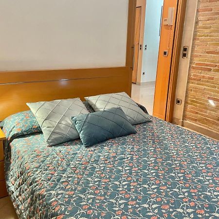 Sleepin Girona Apartment Bagian luar foto